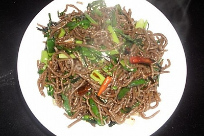香葱素炒红薯面