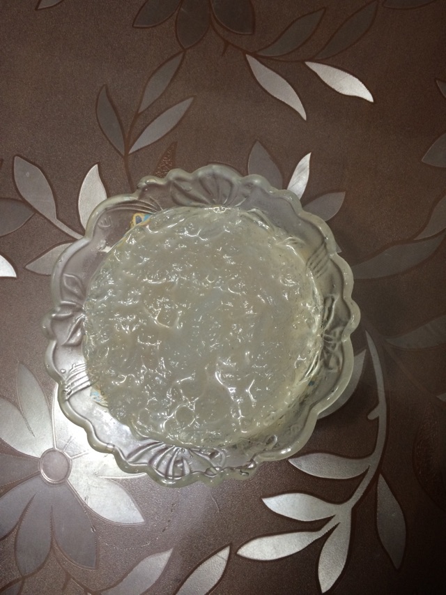 牛奶燕窝的做法图解1