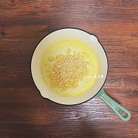 泡菜芝士肥牛锅#奶香四溢 暖锅佳味#的做法图解2