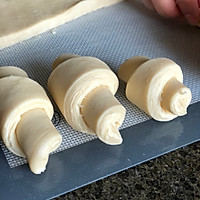 酥掉牙齿牛角包的做法图解25