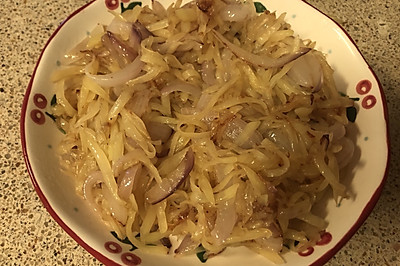 不一样的土豆丝之洋葱炒土豆丝