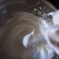 戚风蛋糕卷的做法图解2