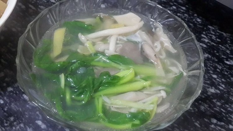虾米菌菇青菜汤的做法