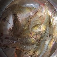 低脂少油之砂锅油焖大虾的做法图解2
