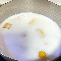 #流感季饮食攻略#牛奶炖黄桃的做法图解3