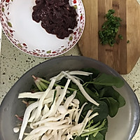 猪肝菠菜粥的做法图解2