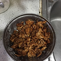 榨菜肉片的做法图解1
