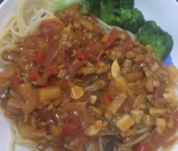 肉酱意大利面的做法