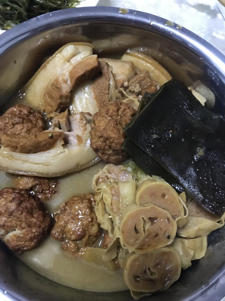 甏肉干饭的做法
