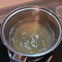 带子甜虾青酱意面的做法图解3