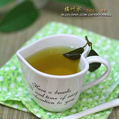 新鲜橘叶水