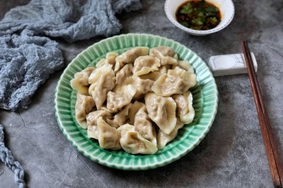 胡萝卜香菇猪肉饺子