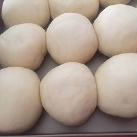 #精品菜谱挑战赛#超松软的奶油小餐包的做法图解8