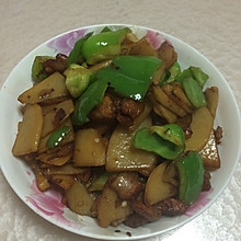 柿子椒炒土豆片