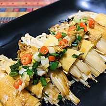 #米饭最强CP#豆皮金针菇这样做~煎一煎、烧一烧