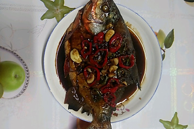 红煮鲳扁鱼