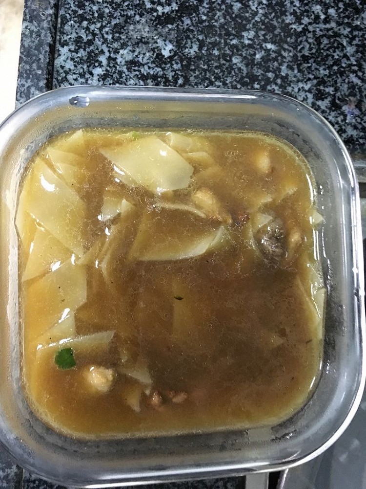 肉丝面琪的做法