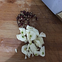 芹菜炒牛肉的做法图解1