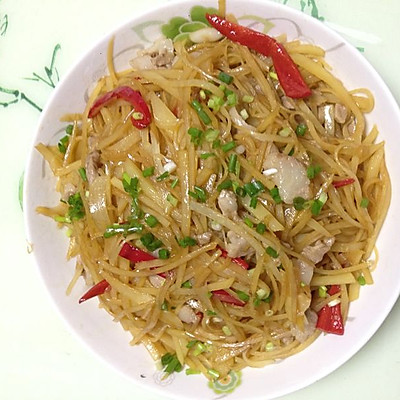 五花肉炒土豆丝