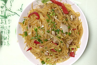五花肉炒土豆丝