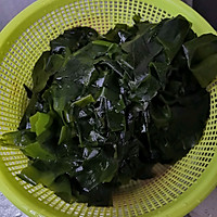 韩式海带豆腐汤的做法图解1