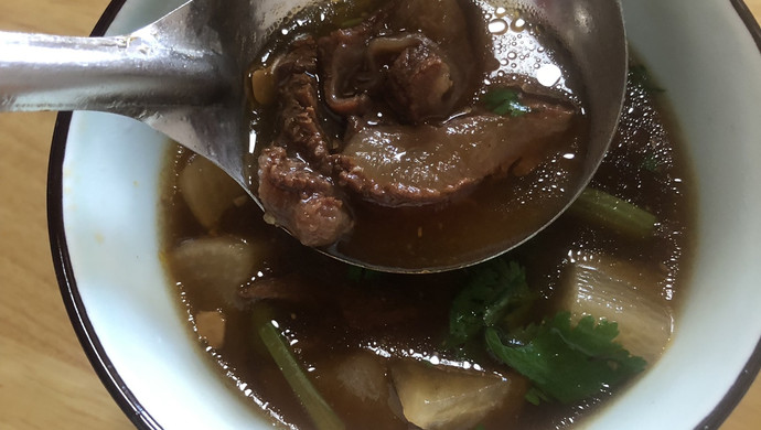 牛肉萝卜汤