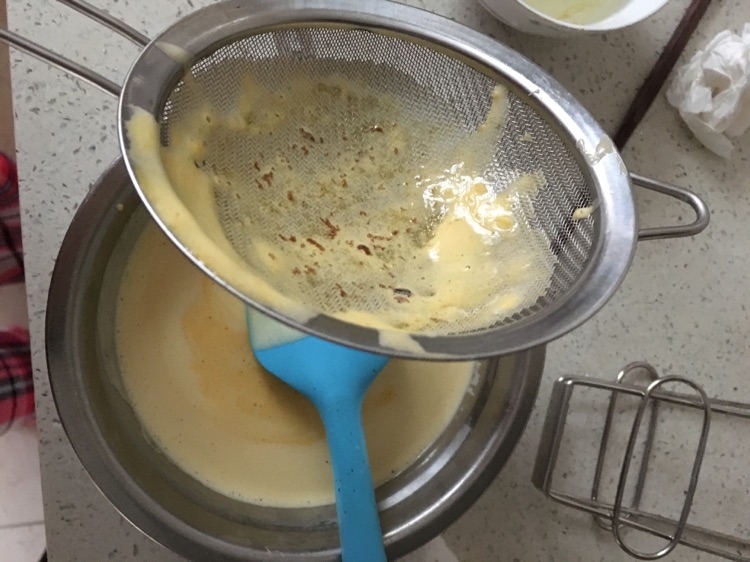 法式草莓蛋糕的做法图解3