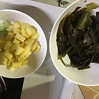海带炖土豆普通又普通营养价值却很高的做法图解1