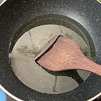裹着番茄酱外衣的炸鱿鱼圈的做法图解5