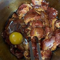 酸甜酥脆的菠萝古老肉的做法图解2