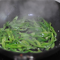 辣椒炒肉#樱花味道#的做法图解5