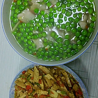 豆腐干+豌豆汤的做法图解2