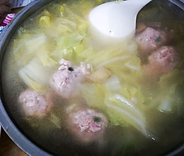 大白菜丸子汤的做法