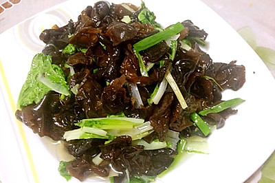 黑木耳炒小白菜