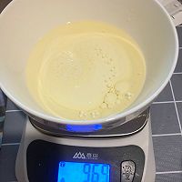 红丝绒草莓炸弹蛋糕的做法图解2