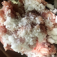 猪肉豆角馅儿饺子的做法图解4