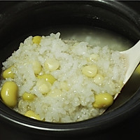 砂锅煲玉米毛豆小米粥的做法图解12