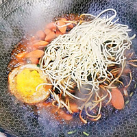 荷包蛋焖面的做法图解5