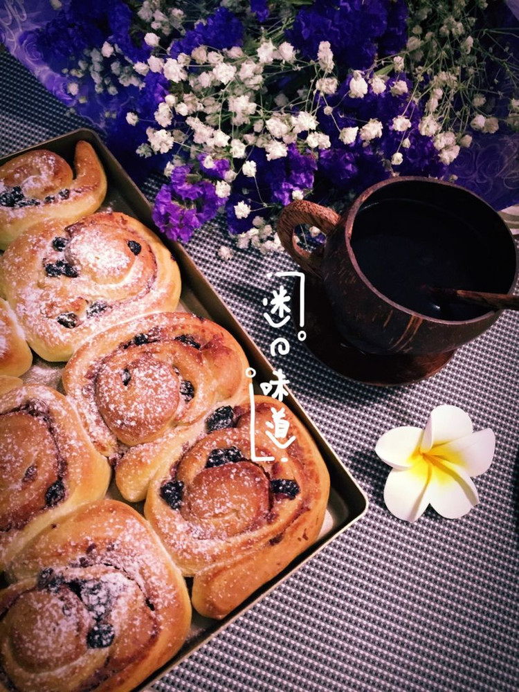 红豆沙蓝莓面包的做法