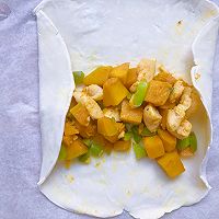 #秋天怎么吃#焦脆鲜香—南瓜鸡肉酥派的做法图解8