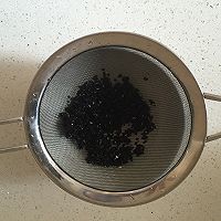 黑芝麻牛奶豆浆的做法图解2