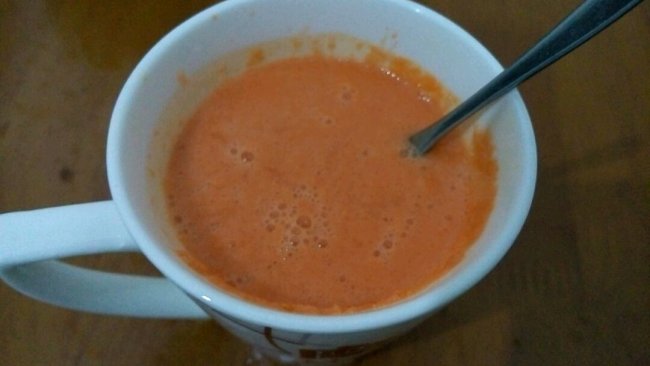 巨简单的减肥饮品—胡萝卜番茄汁的做法