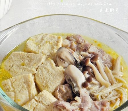 蛎黄杂菇煮冻豆腐
