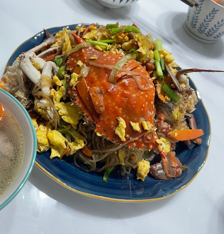 螃蟹炒冬粉的做法