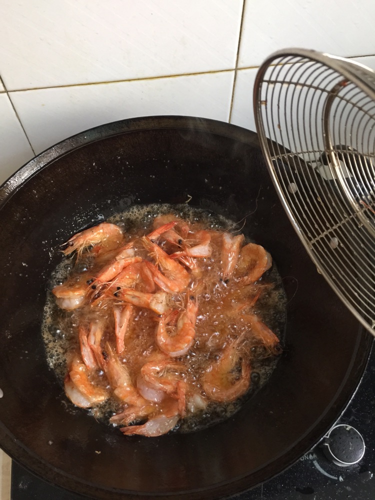 油焖大虾  虾火锅的做法图解2