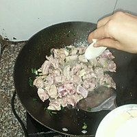 香菇牛奶焖排骨的做法图解10