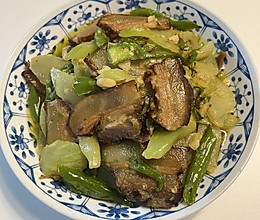 美味腊肉炒莴苣的做法