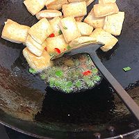 #一勺葱伴侣，成就招牌美味#砂锅白菜豆腐的做法图解4