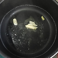婴儿辅食-鲜虾豆腐汤的做法图解3