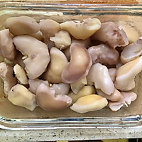 菱角拌虾仁的做法图解2